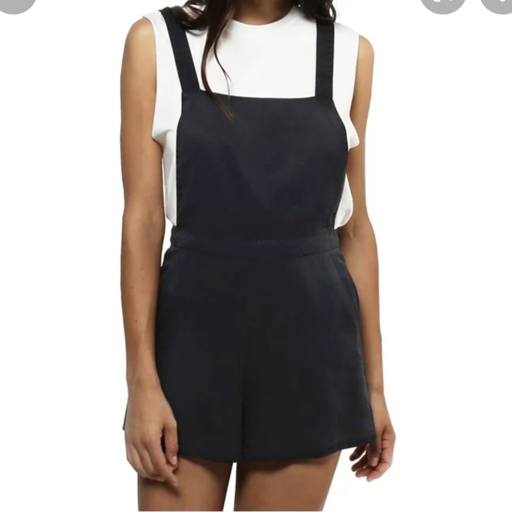 LIRA Fields Romper size M black